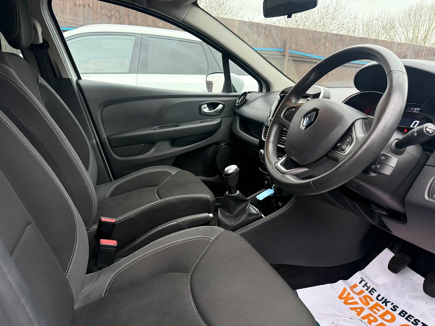 Used Renault Clio 2018 for sale - 76942598: Photo 36