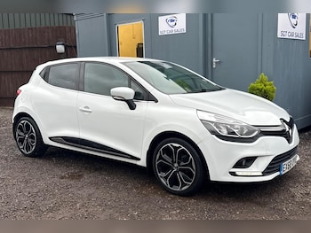 Used Renault Clio 2018 for sale - 76942598: Photo