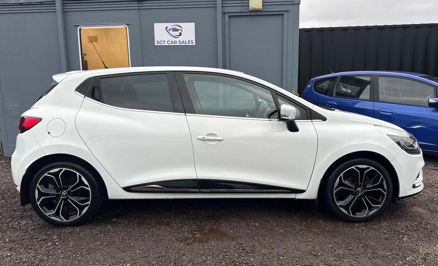 Used Renault Clio 2018 for sale - 76942598: Photo 5