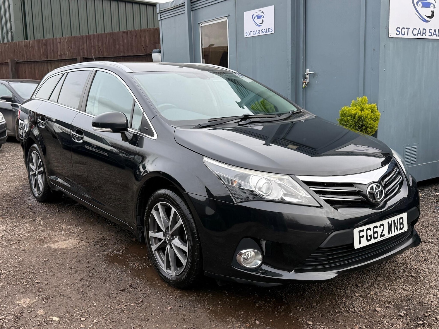 Used Toyota Avensis 2012 for sale - 77612410: Photo 1