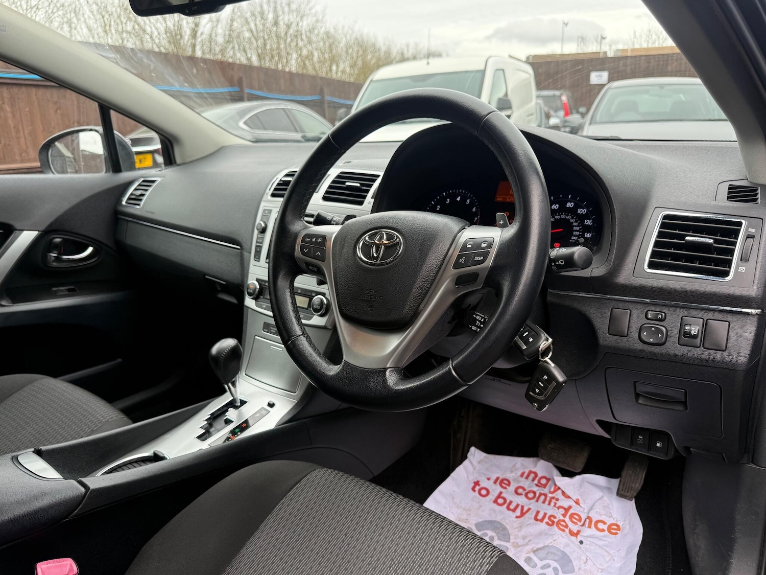 Used Toyota Avensis 2012 for sale - 77612410: Photo 21