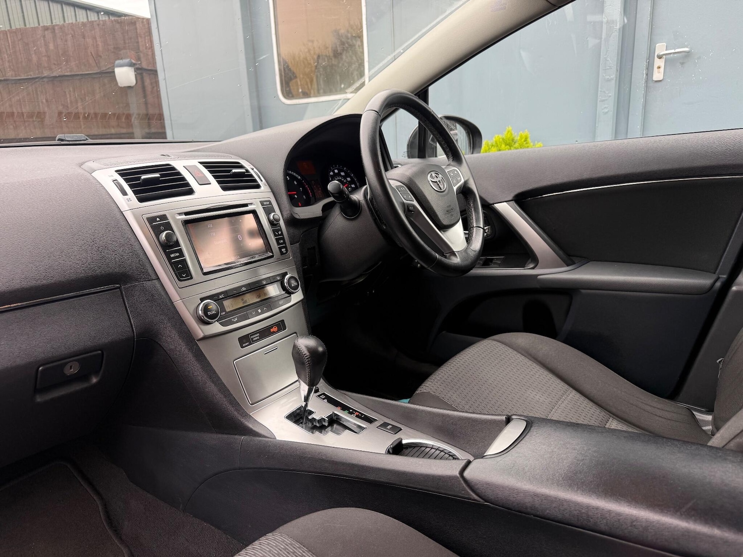 Used Toyota Avensis 2012 for sale - 77612410: Photo 27