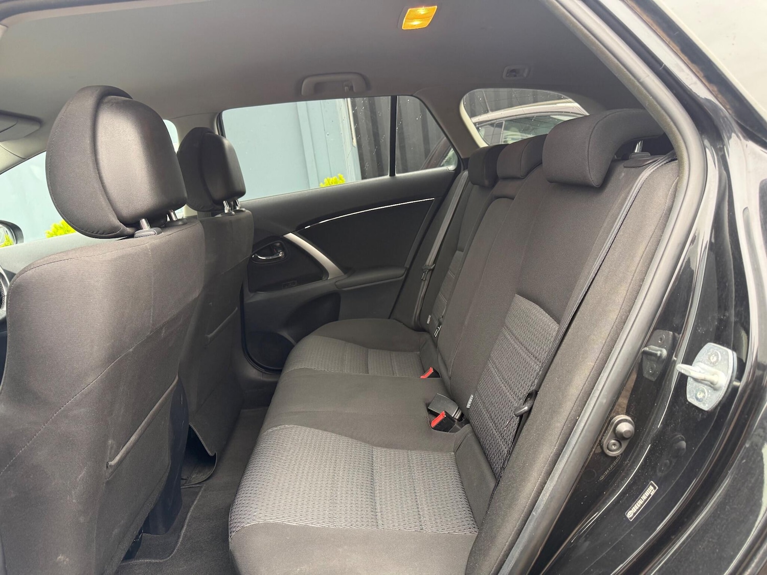 Used Toyota Avensis 2012 for sale - 77612410: Photo 43