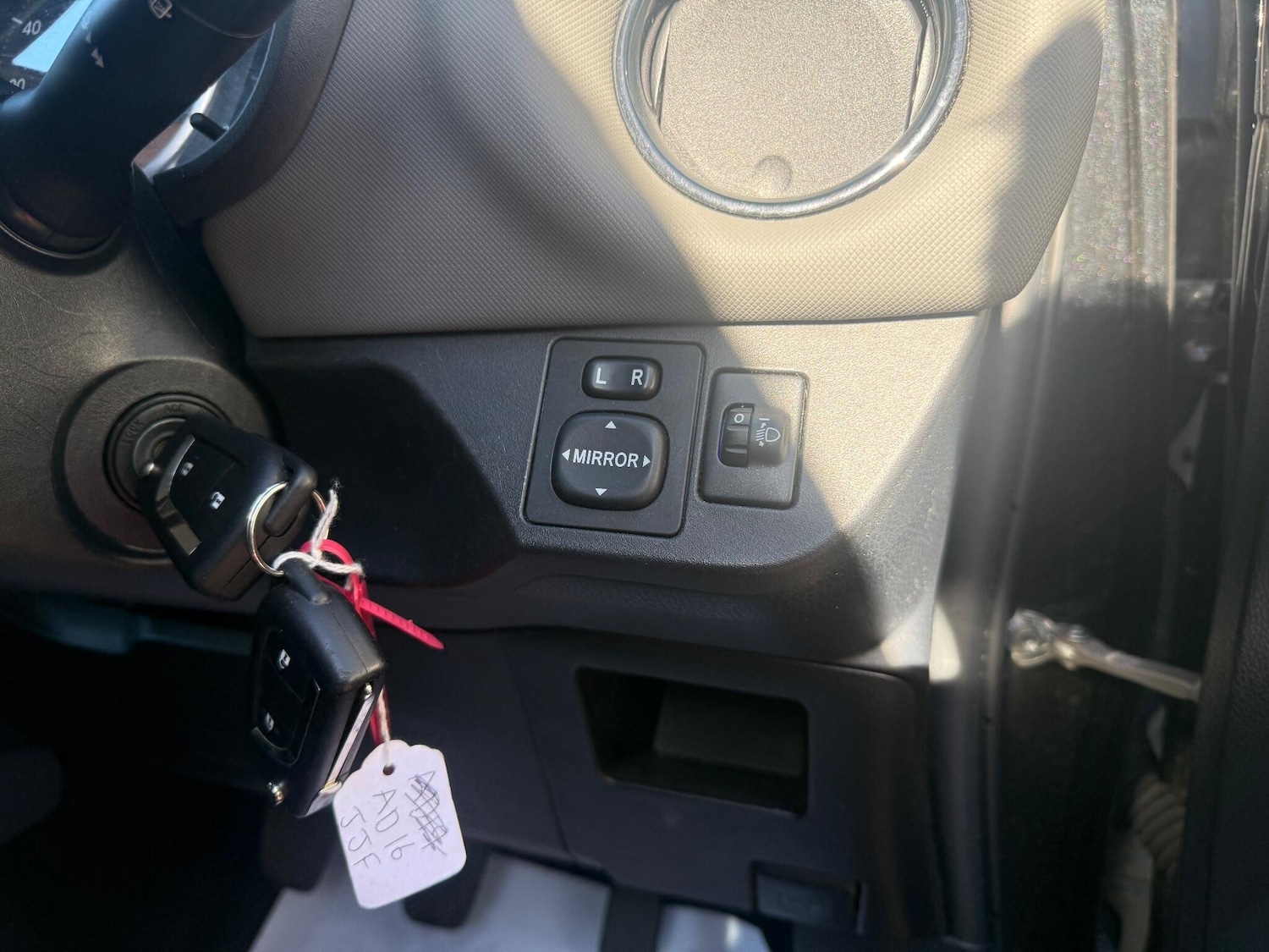 Used Toyota Yaris 2016 for sale - 76865661: Photo 20