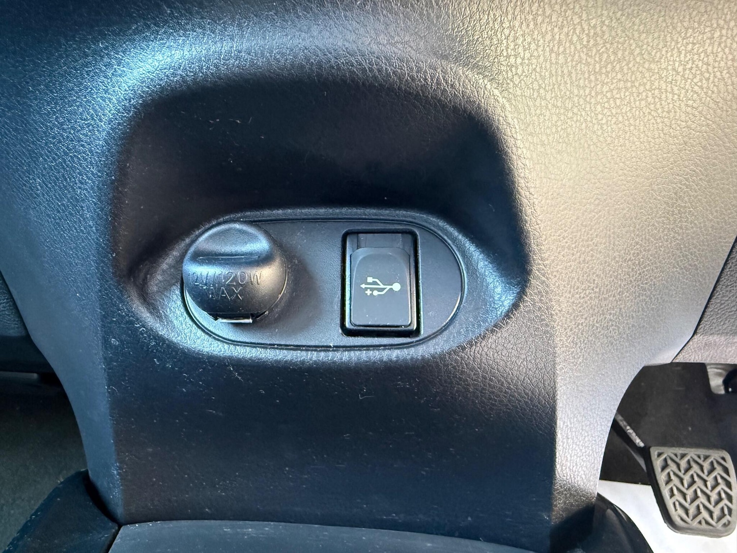 Used Toyota Yaris 2016 for sale - 76865661: Photo 27