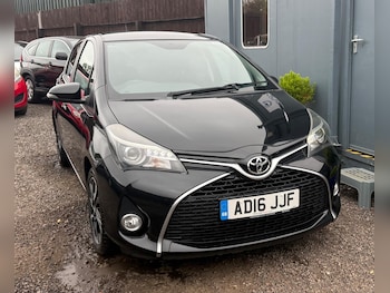 Used Toyota Yaris 2016 for sale - 76865661: Photo