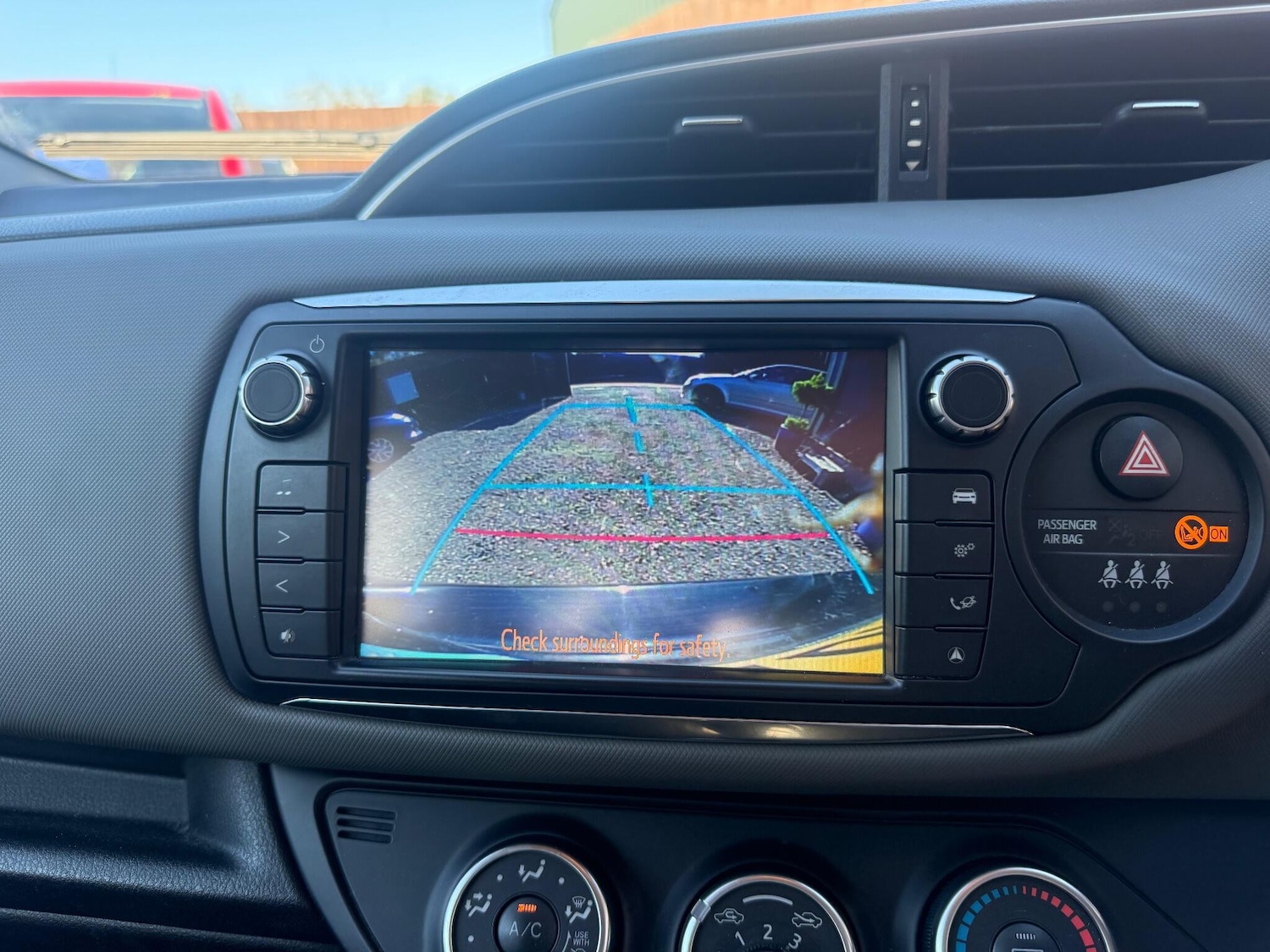 Used Toyota Yaris 2016 for sale - 76865661: Photo 32