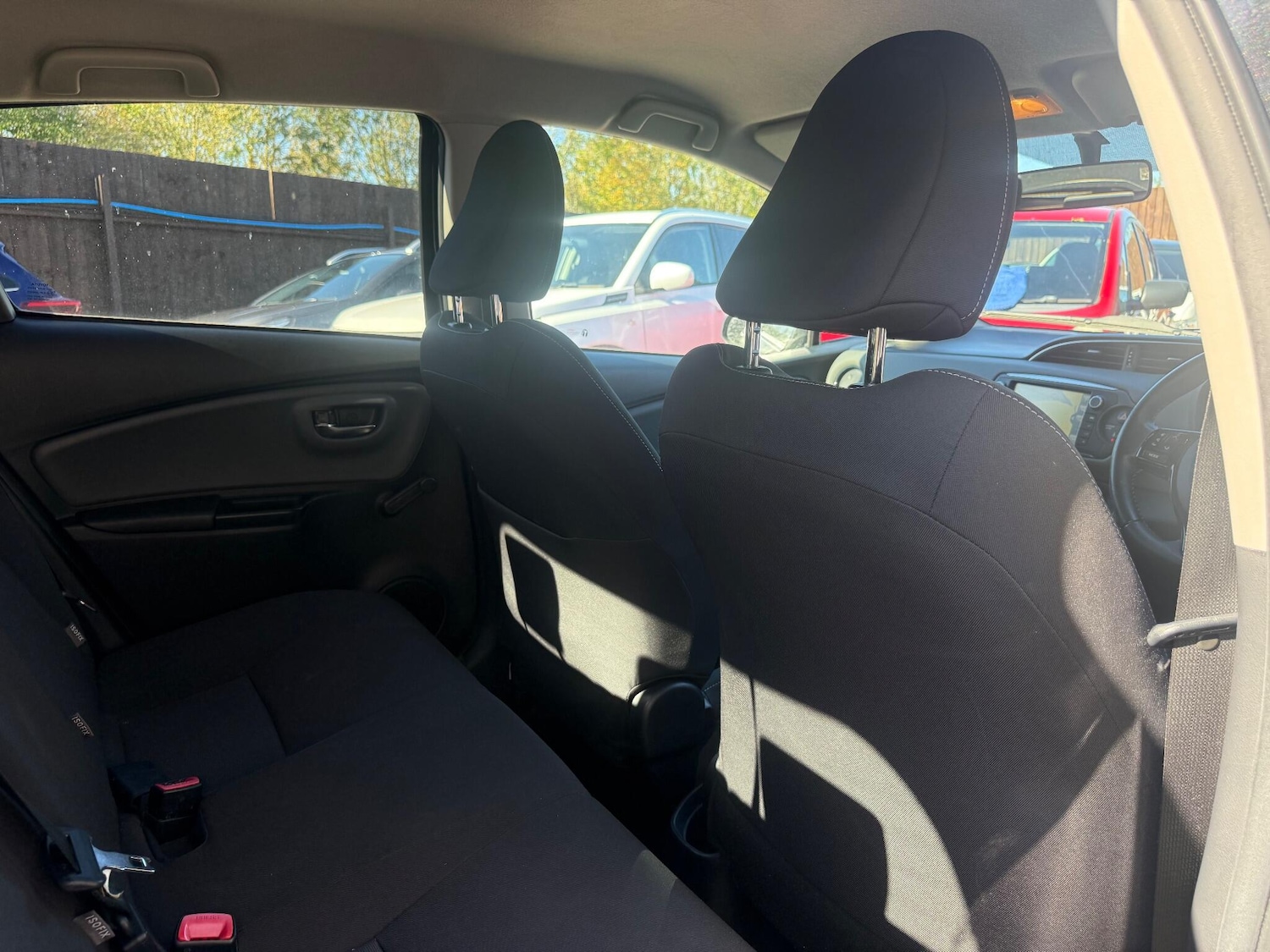 Used Toyota Yaris 2016 for sale - 76865661: Photo 34