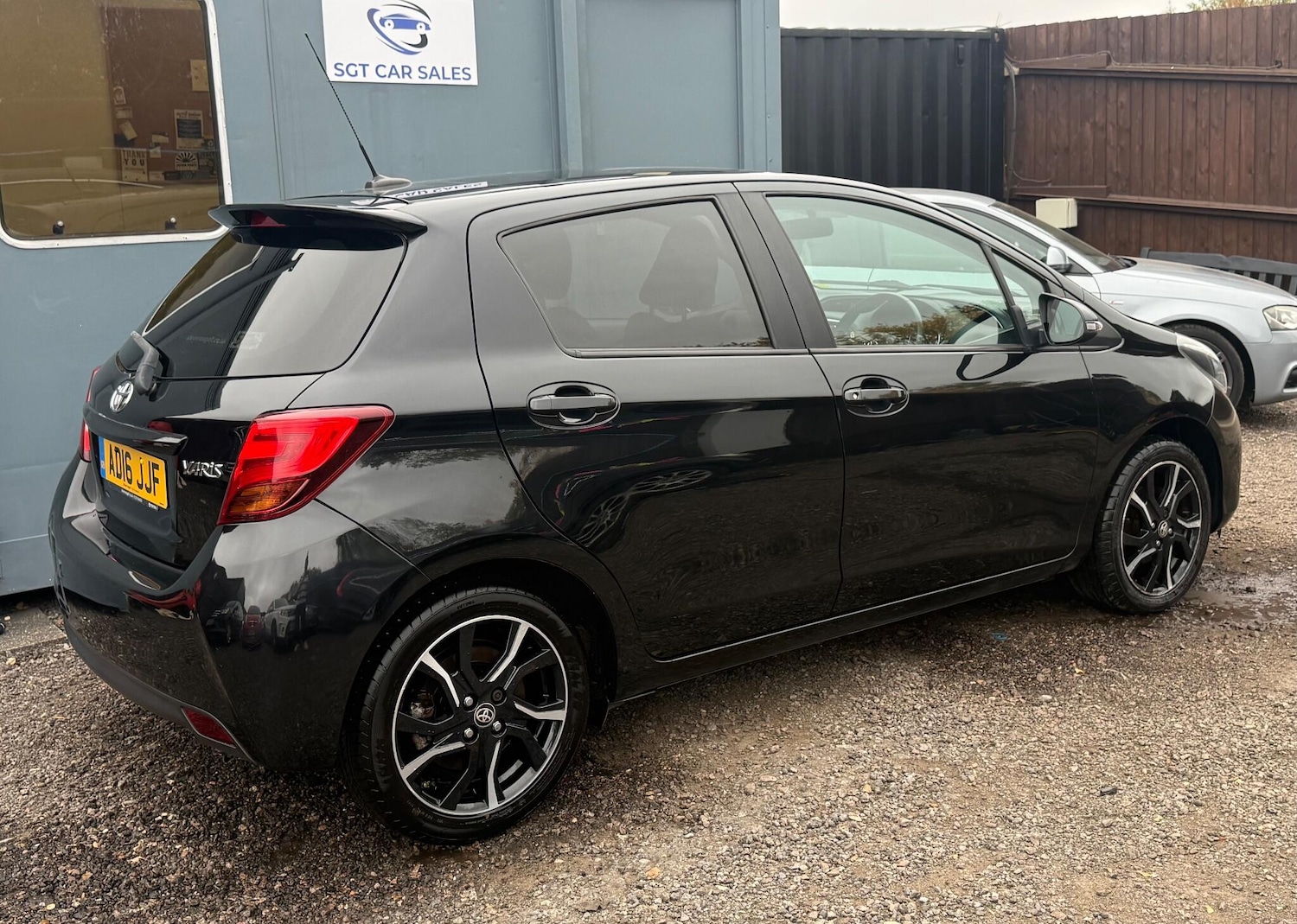 Used Toyota Yaris 2016 for sale - 76865661: Photo 6