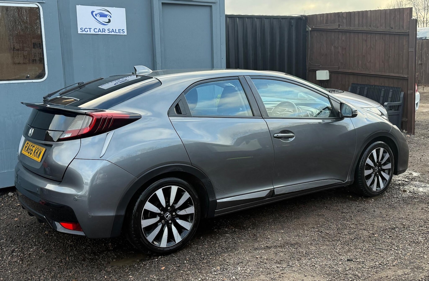 Used Honda Civic 2017 for sale - 77057281: Photo 6