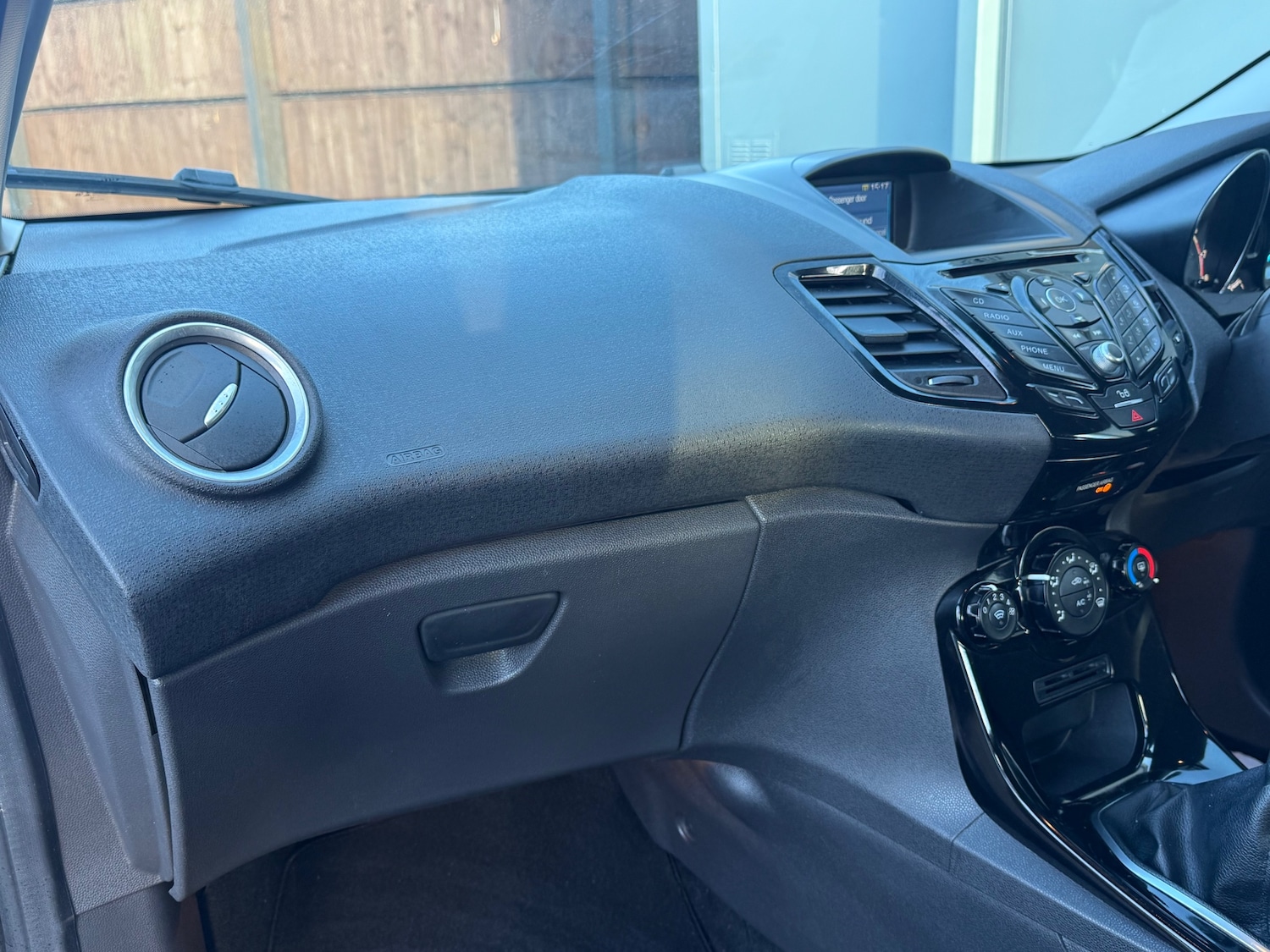 Used Ford Fiesta 2016 for sale - 76859899: Photo 24