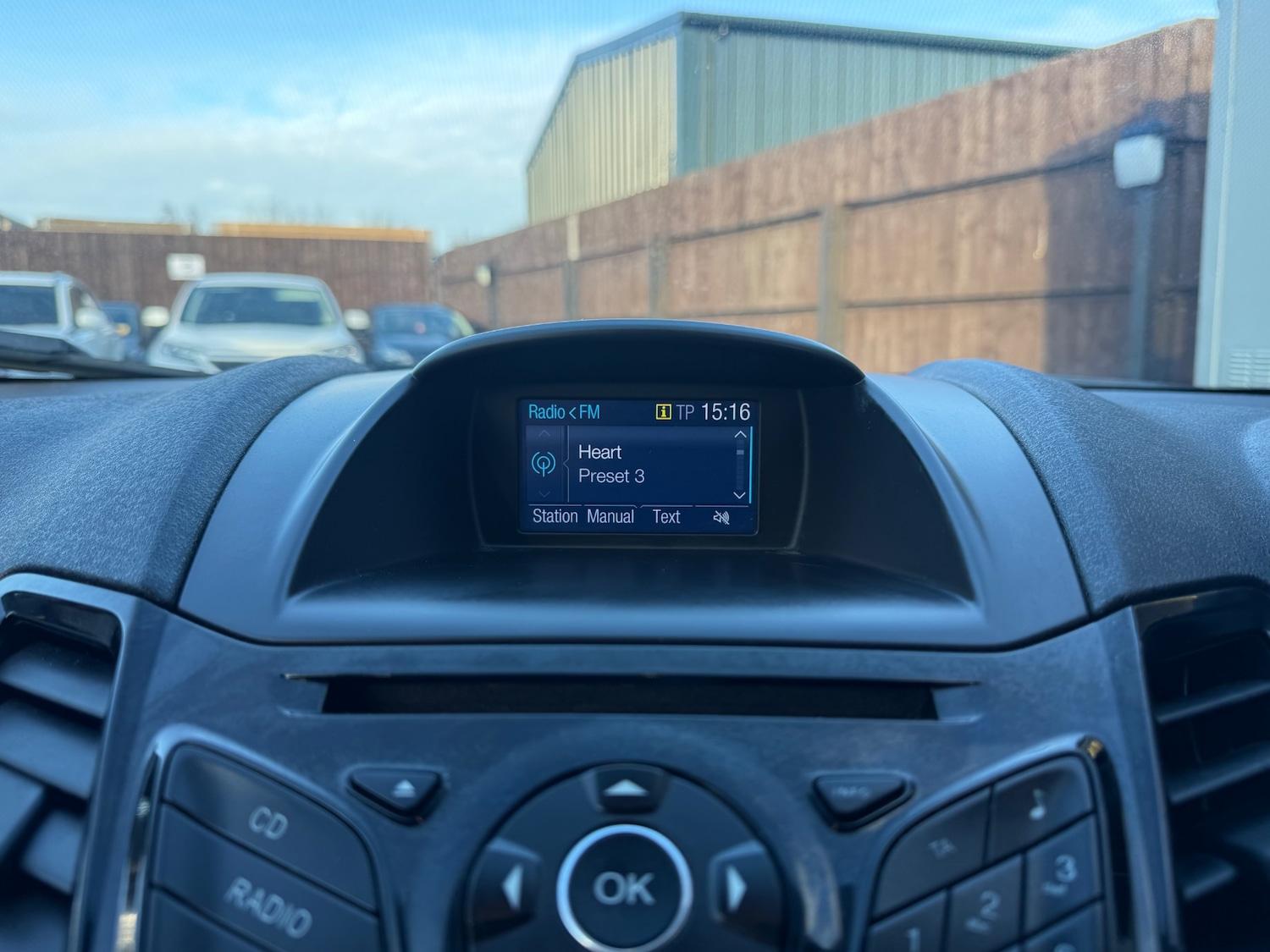 Used Ford Fiesta 2016 for sale - 76859899: Photo 28