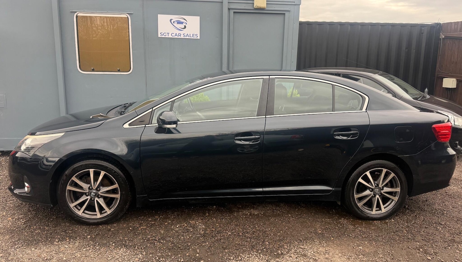 Used Toyota Avensis 2013 for sale - 77103642: Photo 12