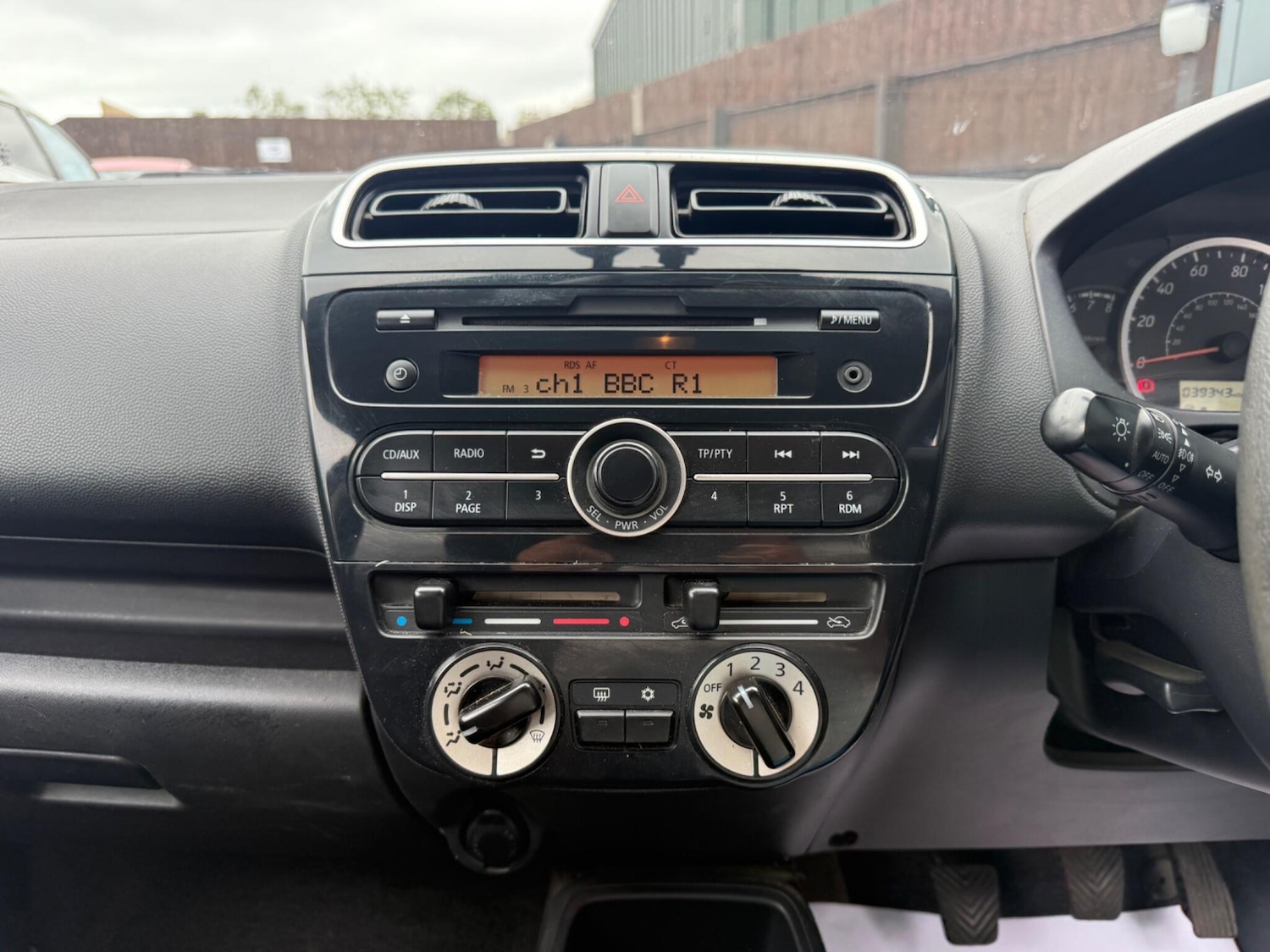 Used Mitsubishi Mirage 2015 for sale - 76002010: Photo 19