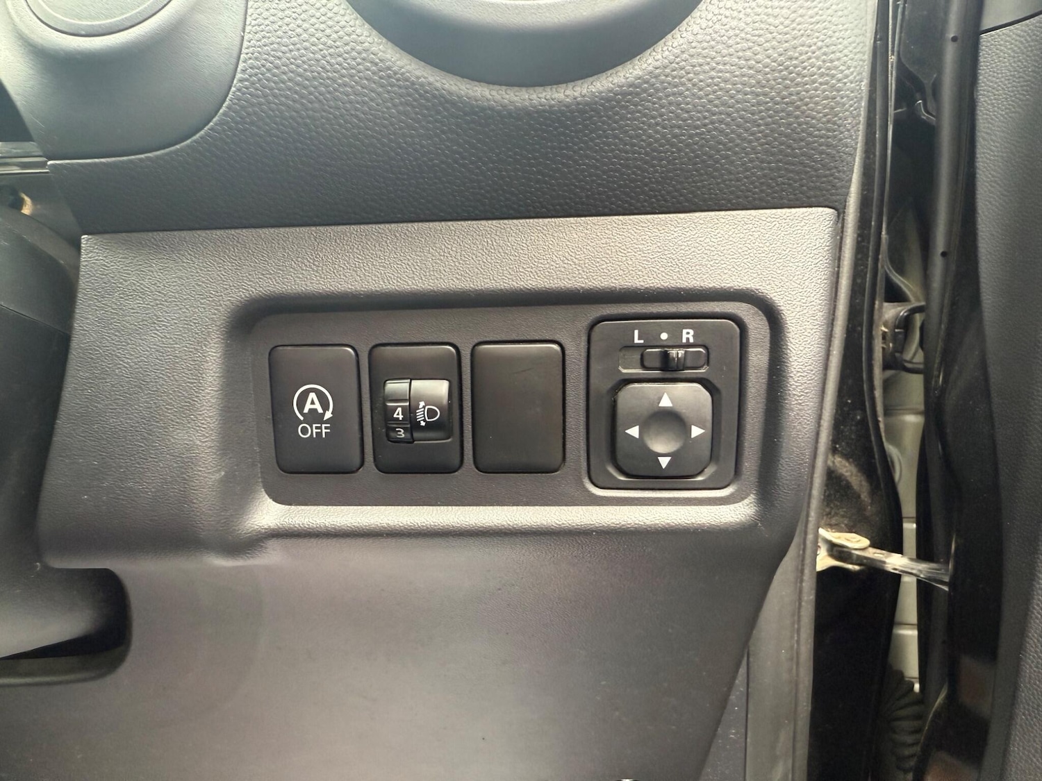 Used Mitsubishi Mirage 2015 for sale - 76002010: Photo 25
