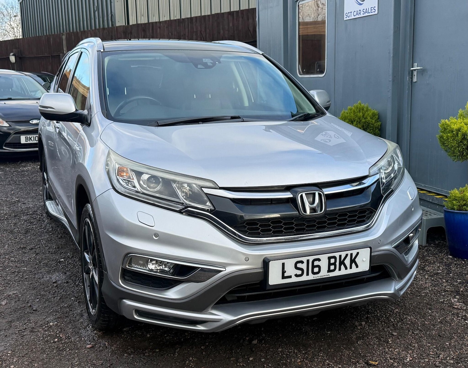 Used Honda CR-V 2016 for sale - 77229816: Photo 2