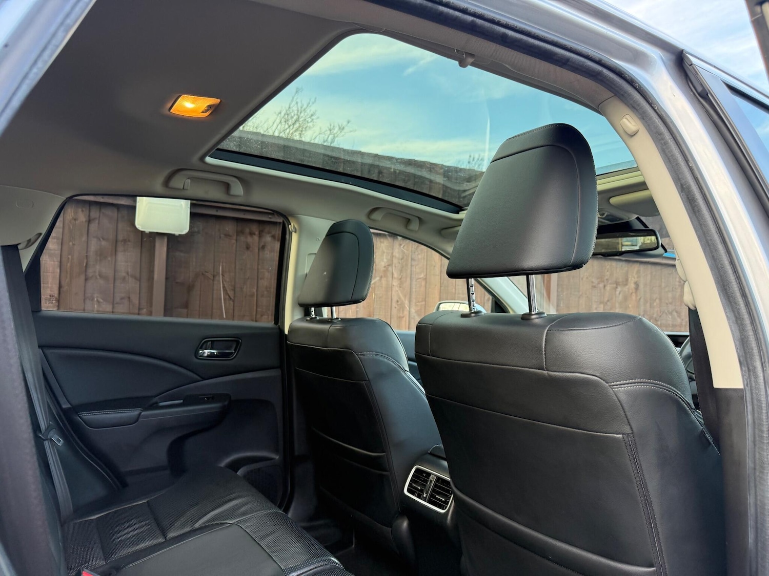 Used Honda CR-V 2016 for sale - 77229816: Photo 46