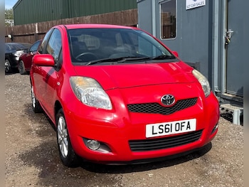 Used Toyota Yaris 2011 for sale - 79500601: Photo