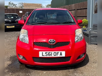 Used Toyota Yaris 2011 for sale - 79500601: Photo