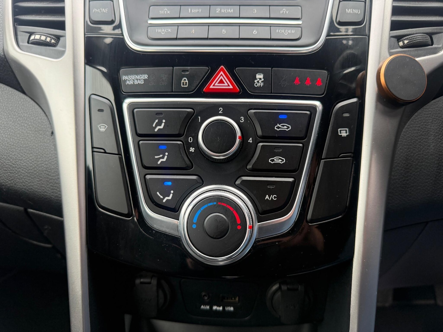 Used Hyundai i30 2013 for sale - 77330428: Photo 23