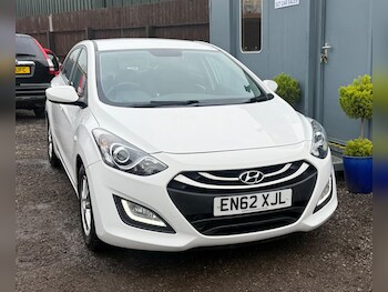 Used Hyundai i30 2013 for sale - 77330428: Photo