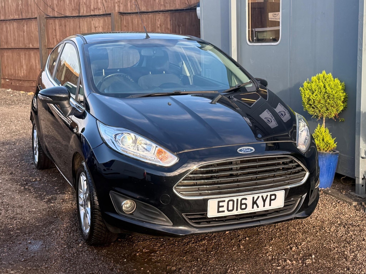 Used Ford Fiesta 2016 for sale - 76608416: Photo 2
