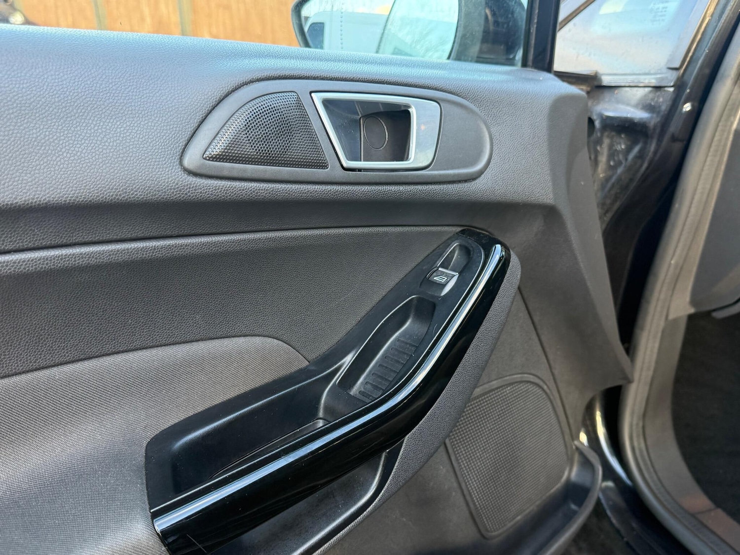 Used Ford Fiesta 2016 for sale - 76608416: Photo 34