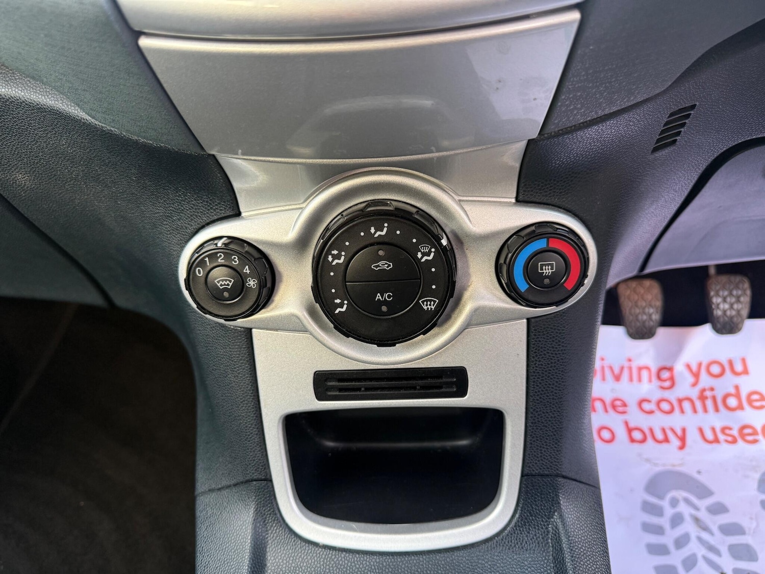 Used Ford Fiesta 2010 for sale - 77230260: Photo 27