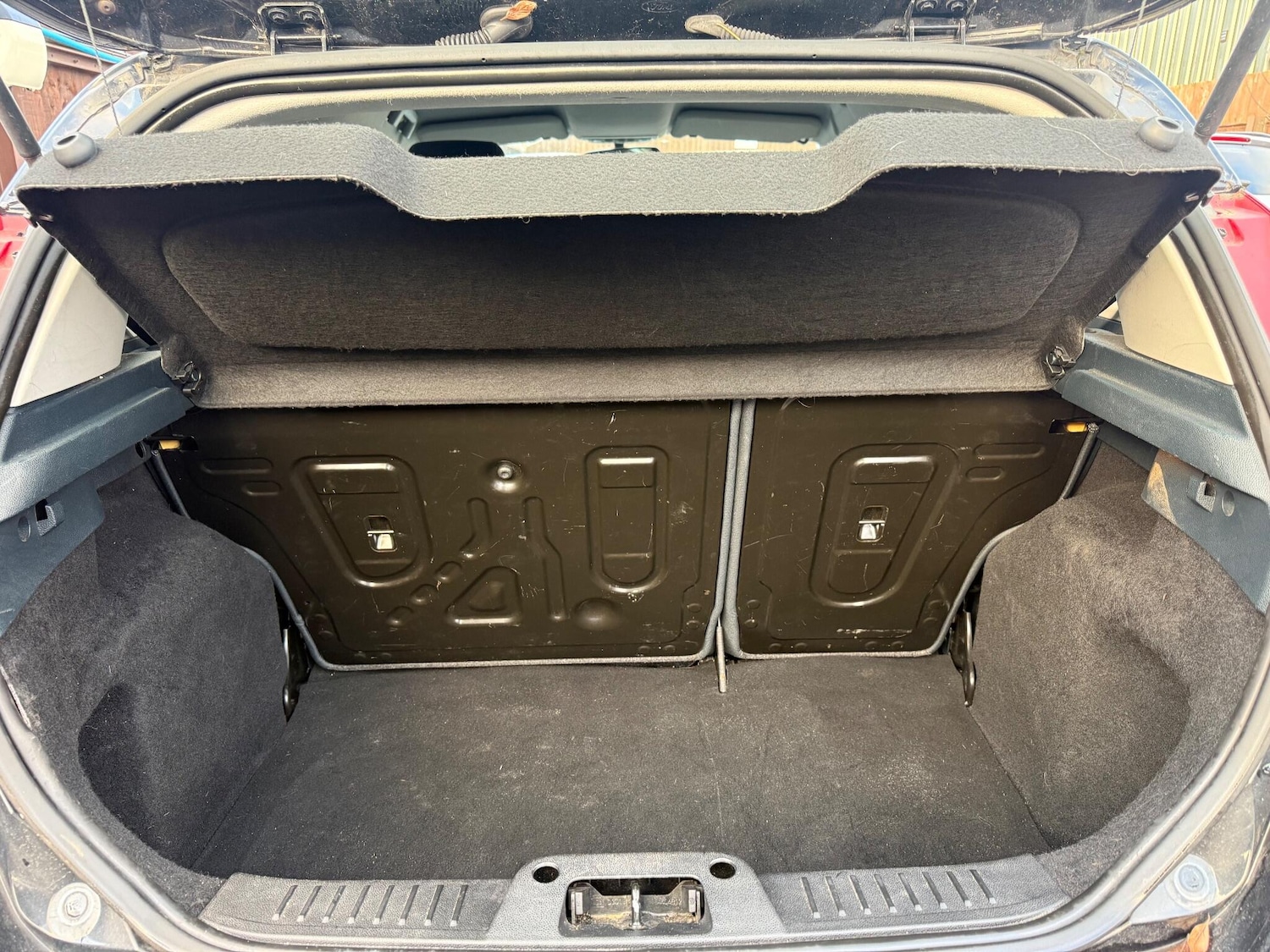 Used Ford Fiesta 2010 for sale - 77230260: Photo 32