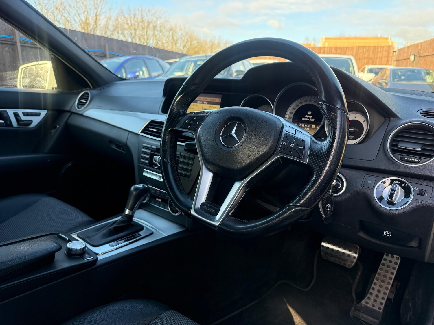 Used Mercedes-Benz C Class 2012 for sale - 77081289: Photo 24