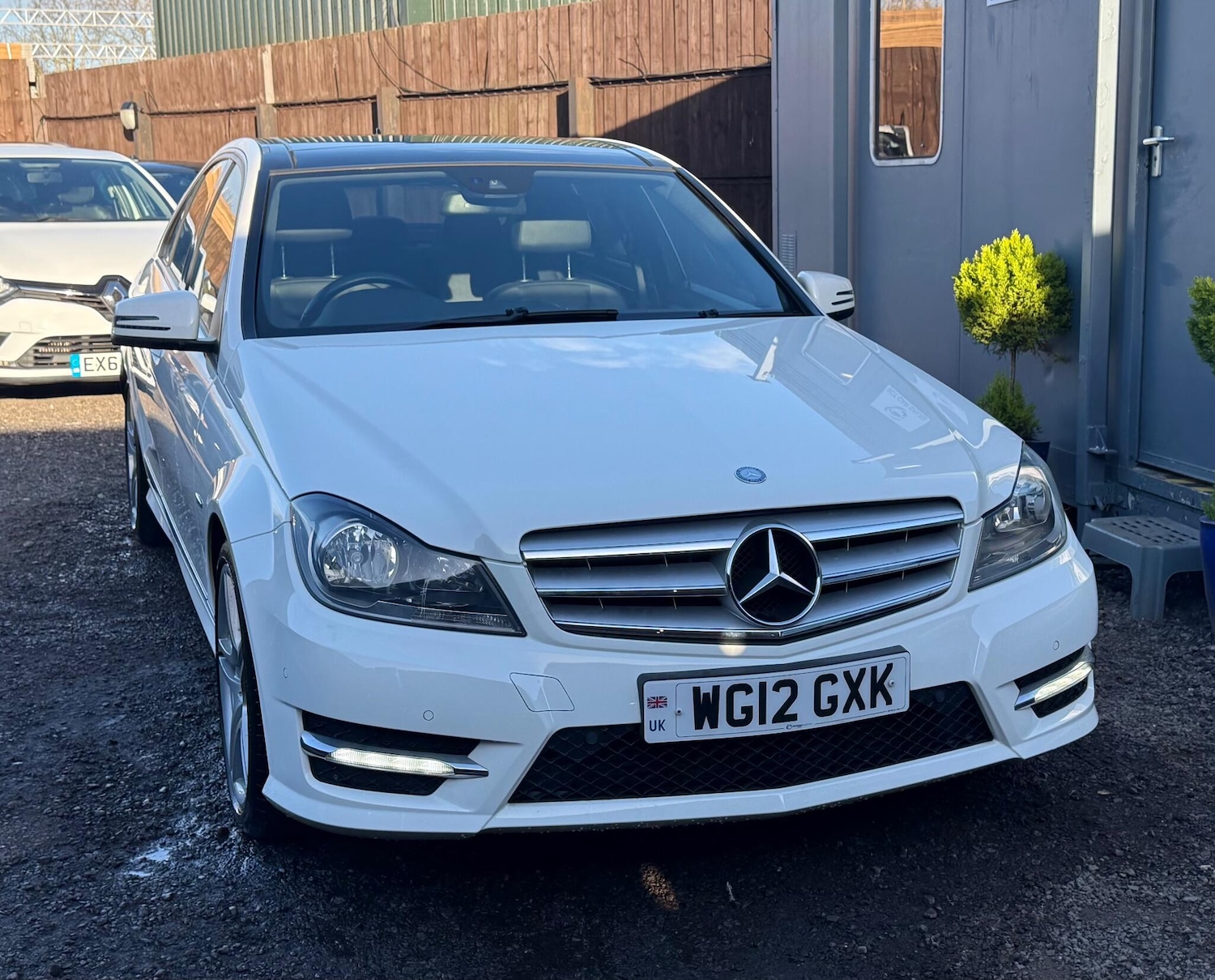 Used Mercedes-Benz C Class 2012 for sale - 77081289: Photo 3