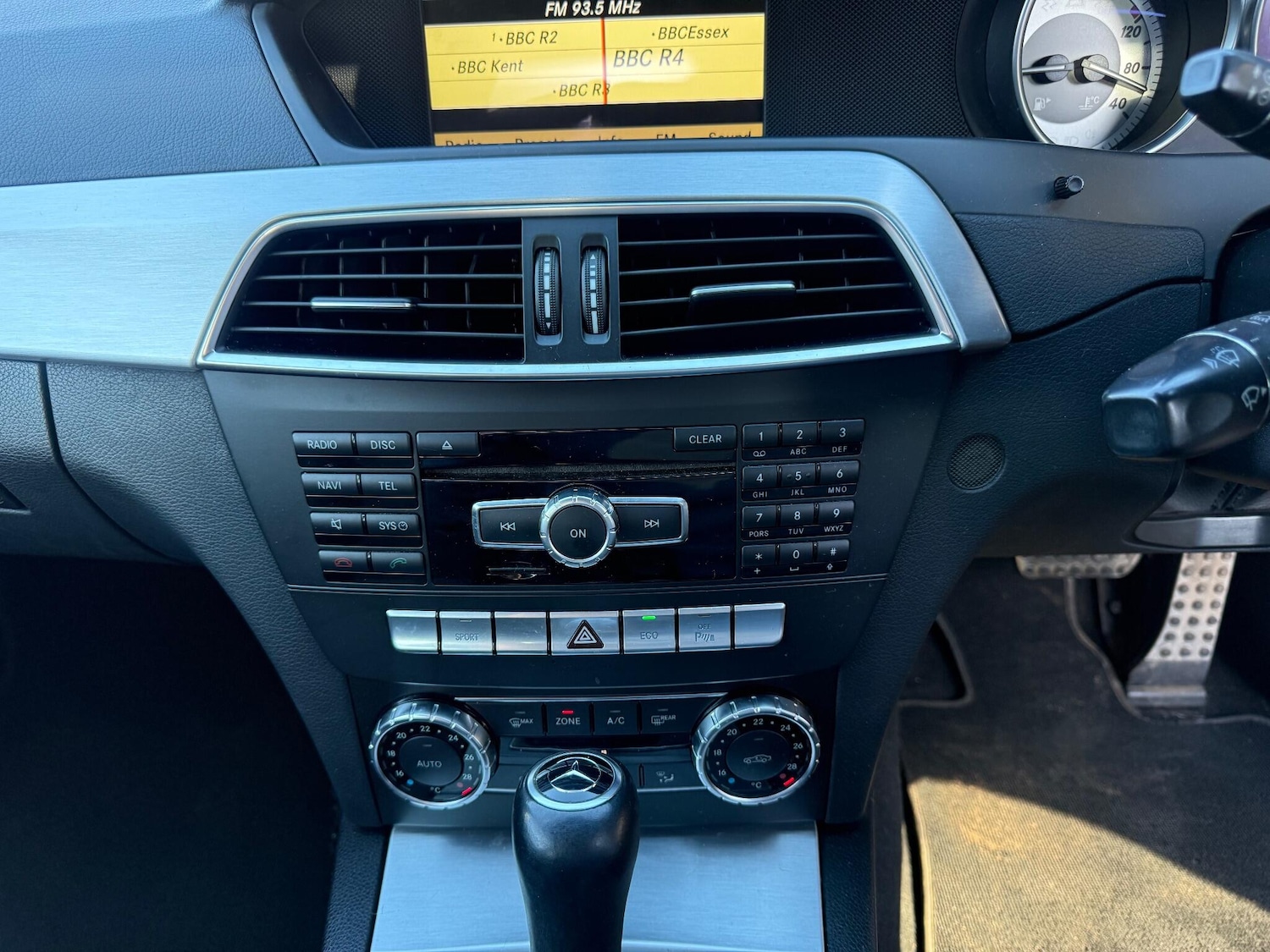 Used Mercedes-Benz C Class 2012 for sale - 77081289: Photo 32