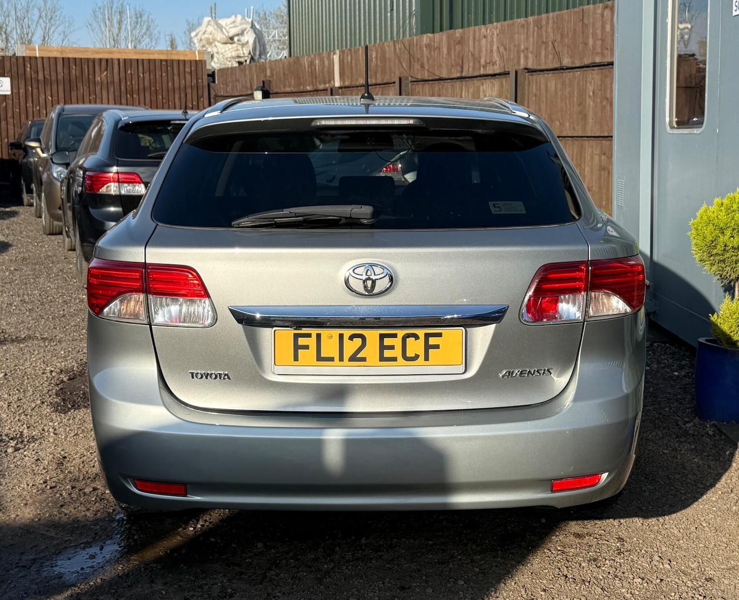 Used Toyota Avensis 2012 for sale - 77737349: Photo 14