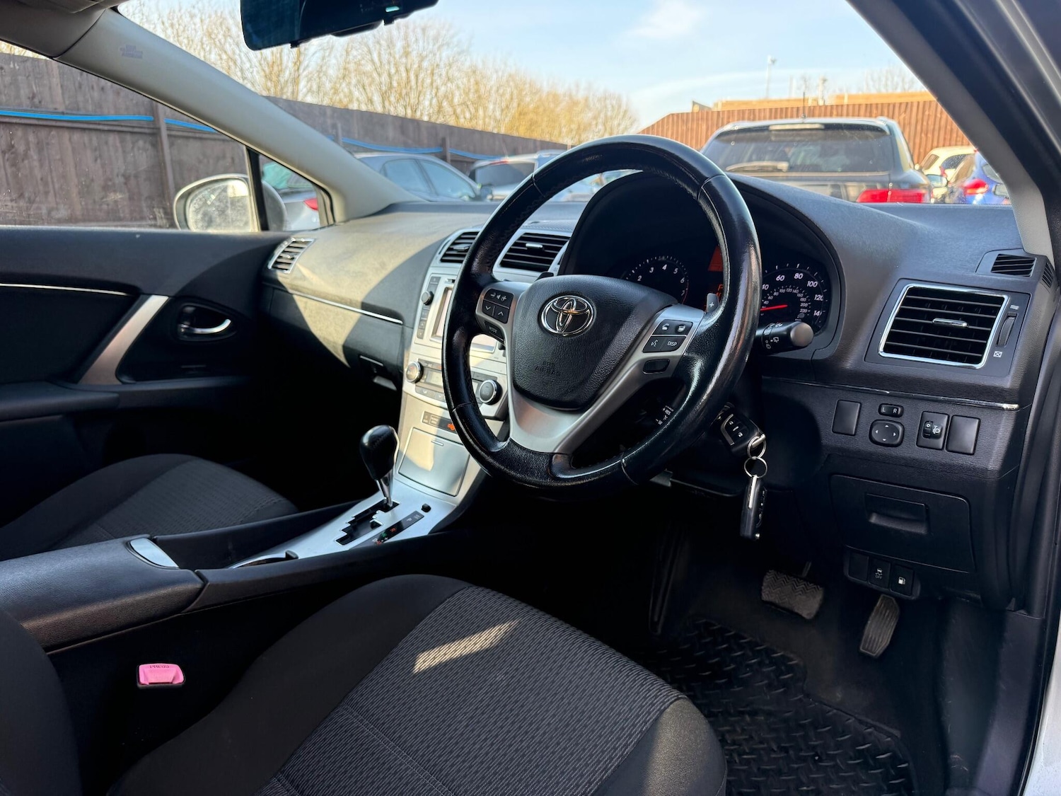 Used Toyota Avensis 2012 for sale - 77737349: Photo 16