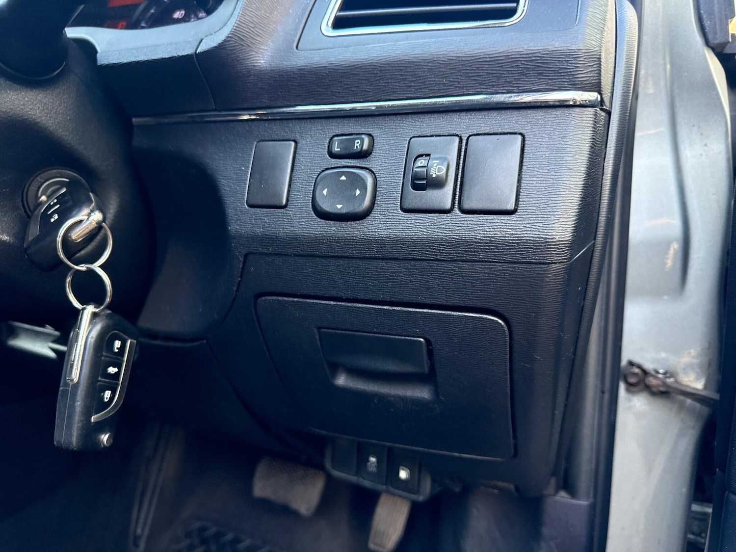 Used Toyota Avensis 2012 for sale - 77737349: Photo 21