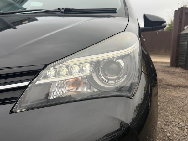 Used Toyota Yaris 2016 for sale - 76214041: Photo 18