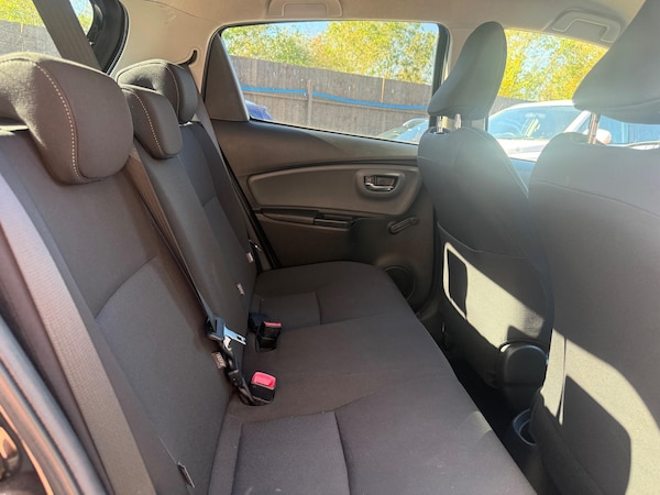 Used Toyota Yaris 2016 for sale - 76214041: Photo 33