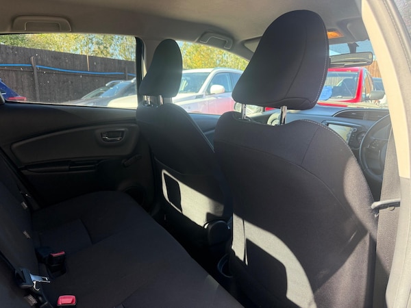 Used Toyota Yaris 2016 for sale - 76214041: Photo 34