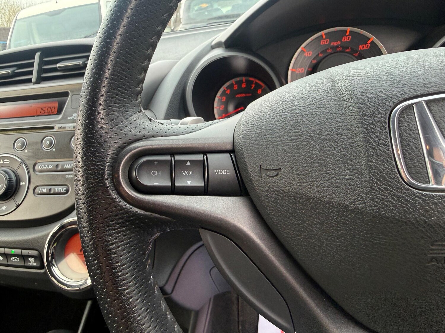 Used Honda Jazz 2013 for sale - 77586200: Photo 26