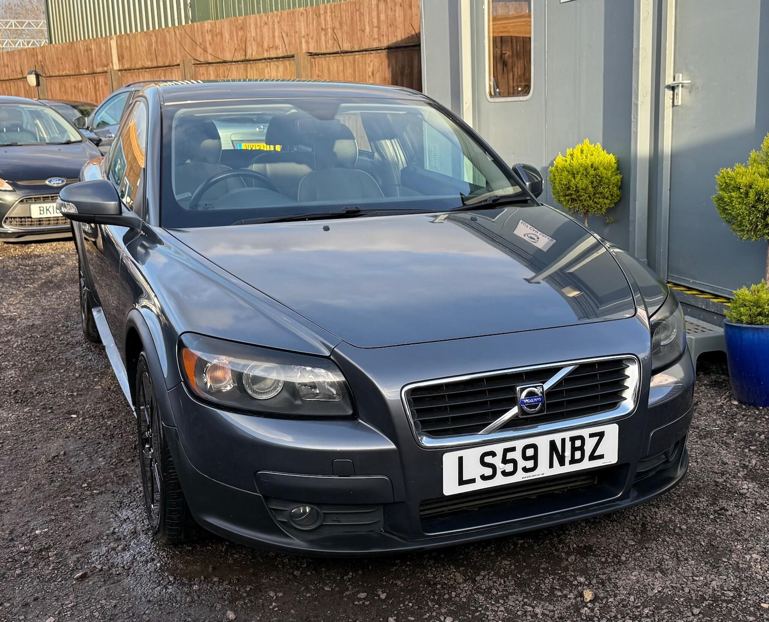 Used Volvo C30 2009 for sale - 77230075: Photo 2