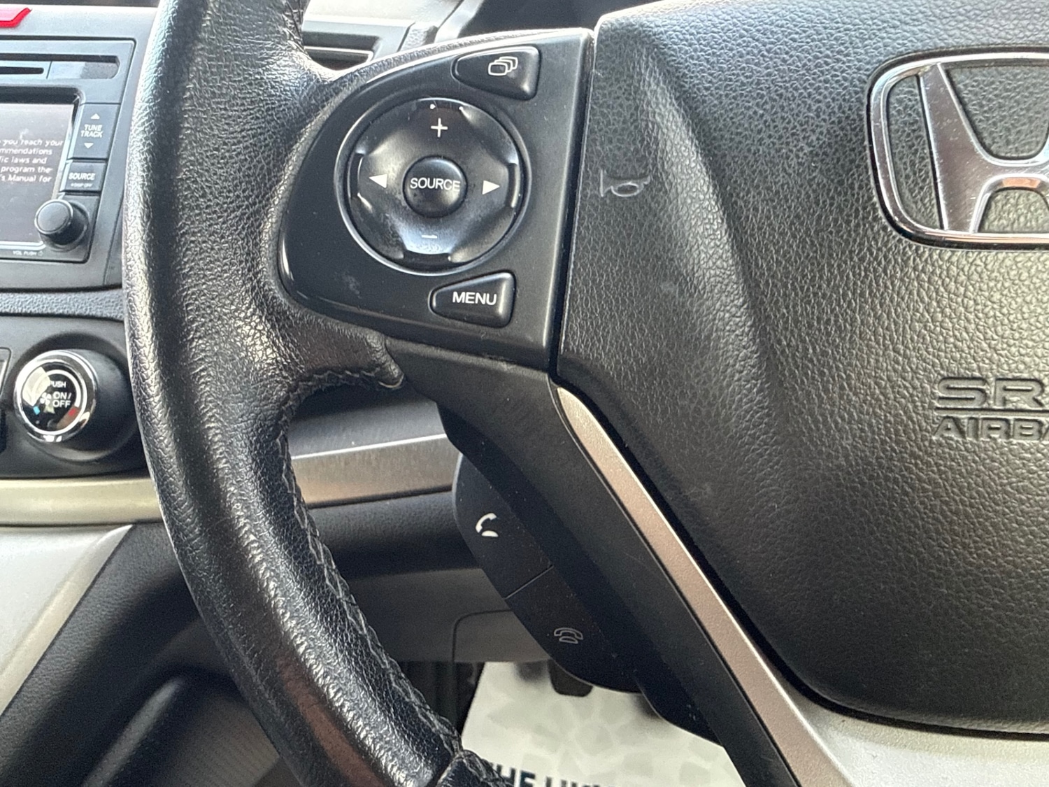 Used Honda CR-V 2015 for sale - 76860097: Photo 24