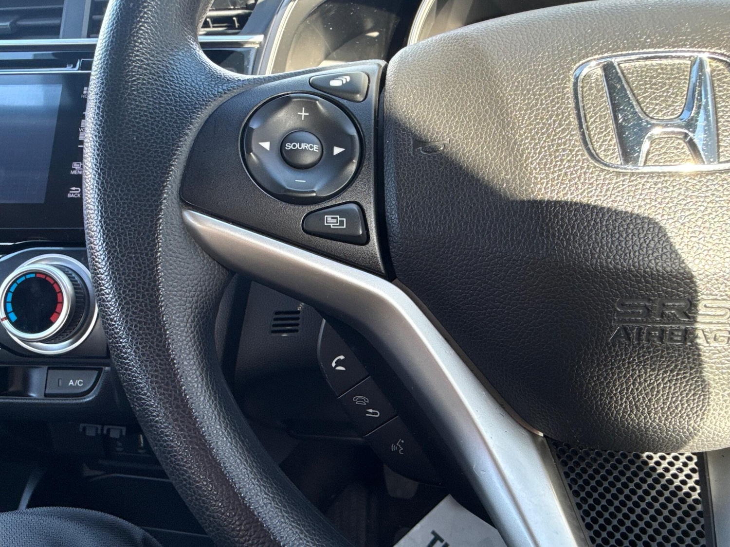 Used Honda Jazz 2015 for sale - 76521952: Photo 28