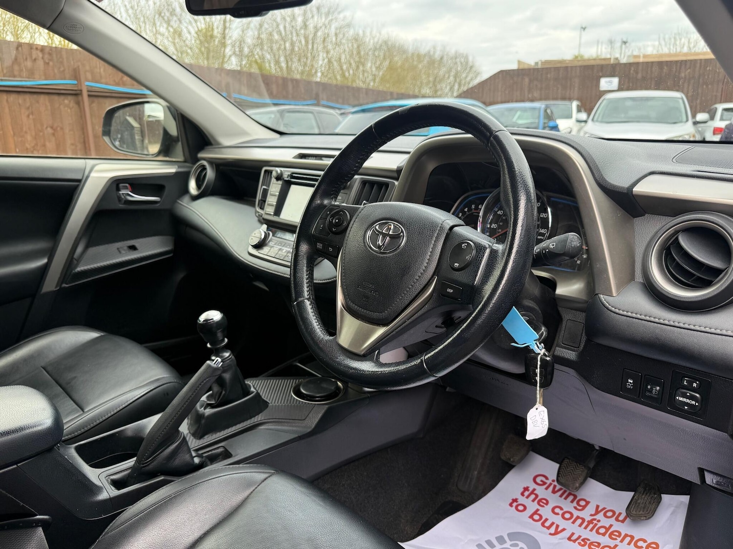 Used Toyota RAV4 2015 for sale - 78101078: Photo 22