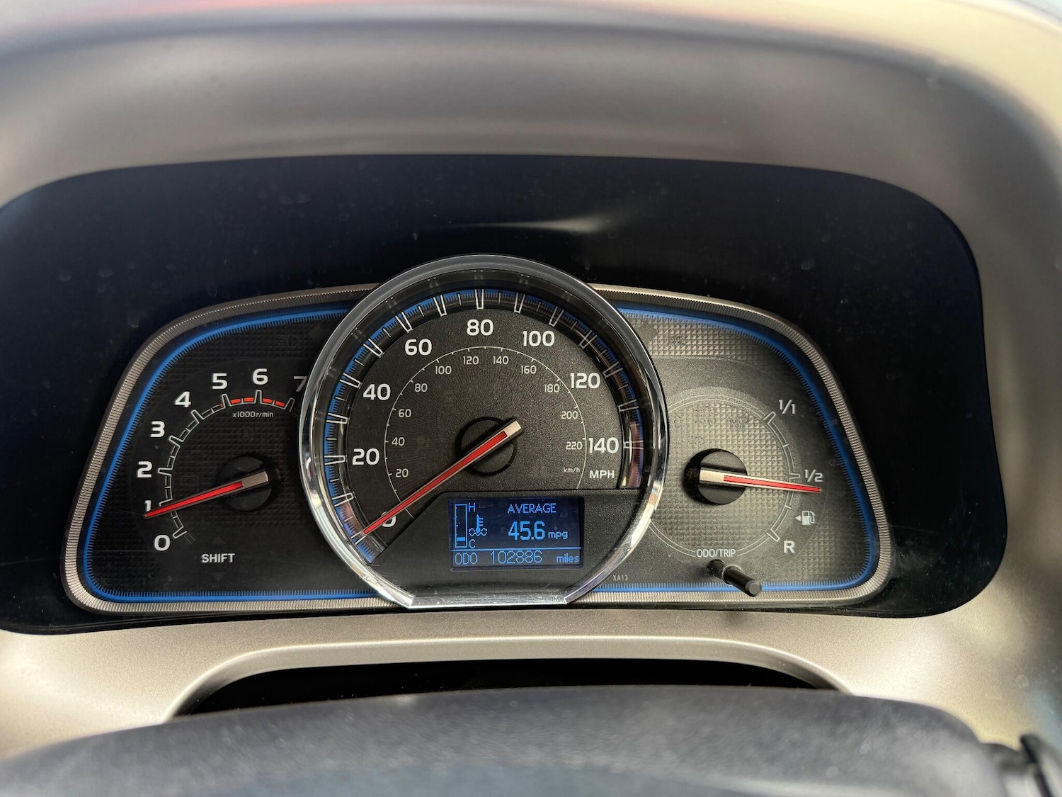 Used Toyota RAV4 2015 for sale - 78101078: Photo 24