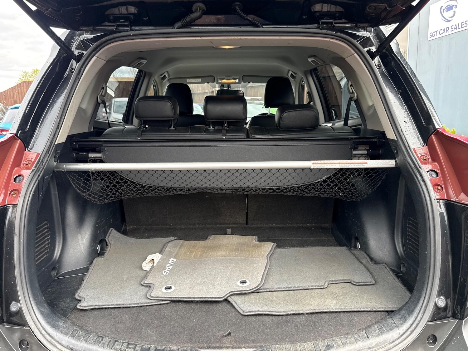 Used Toyota RAV4 2015 for sale - 78101078: Photo 35