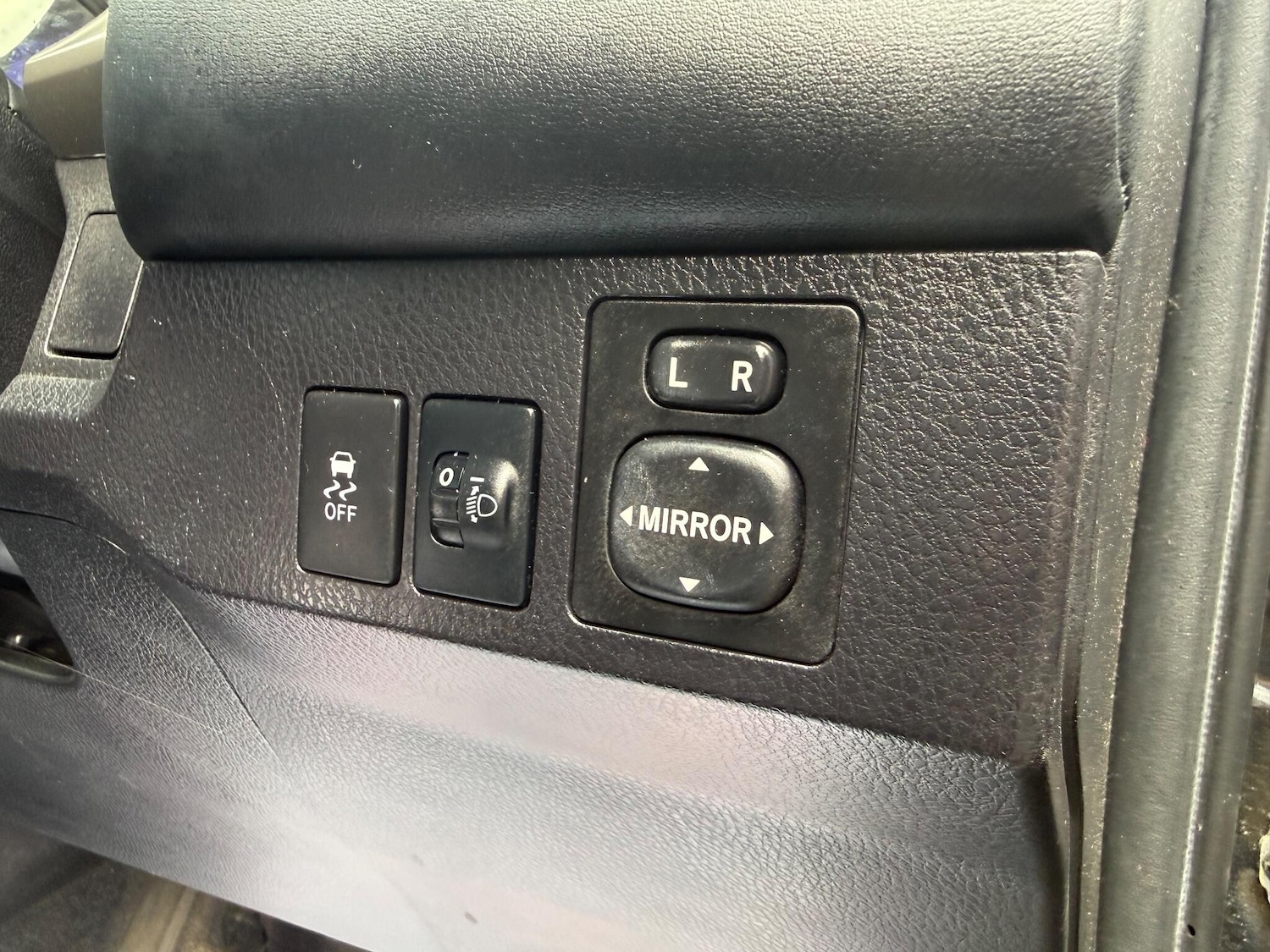 Used Toyota RAV4 2015 for sale - 78101078: Photo 39