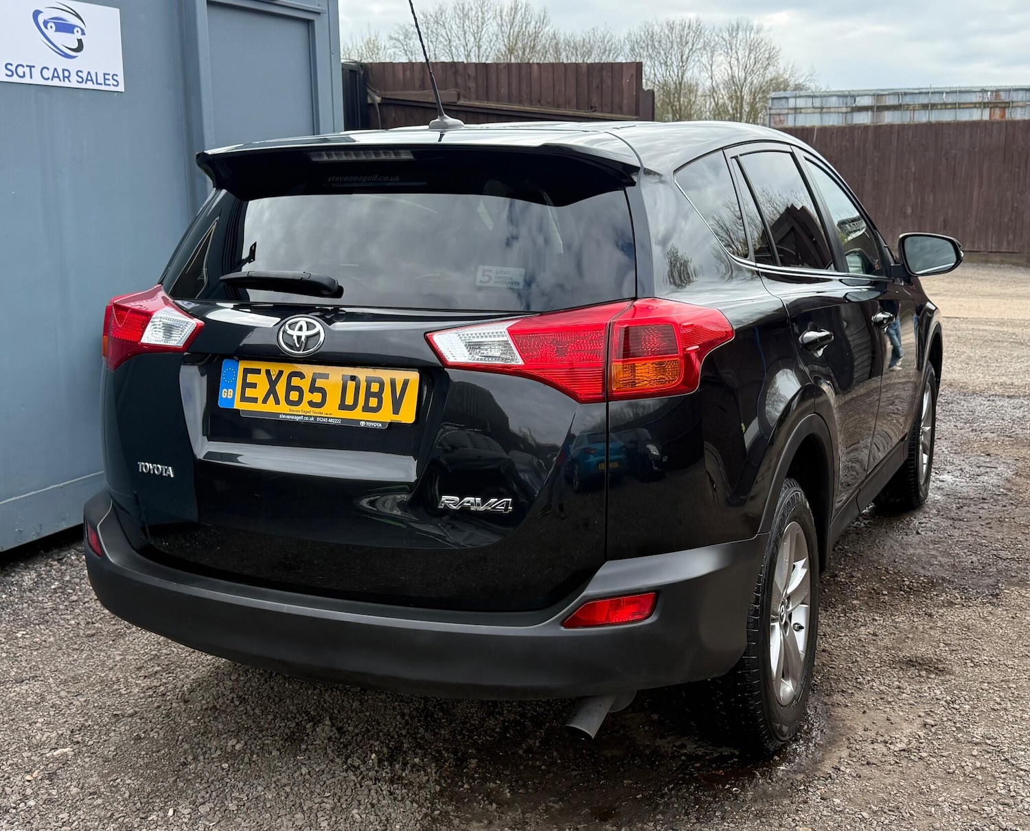 Used Toyota RAV4 2015 for sale - 78101078: Photo 8