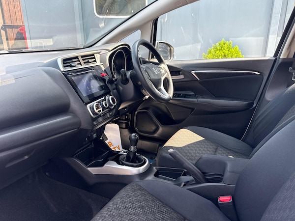 Used Honda Jazz 2015 for sale - 75506819: Photo 21