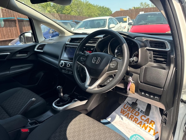 Used Honda Jazz 2015 for sale - 75506819: Photo 24