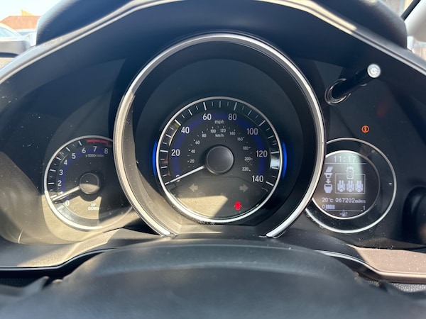 Used Honda Jazz 2015 for sale - 75506819: Photo 31